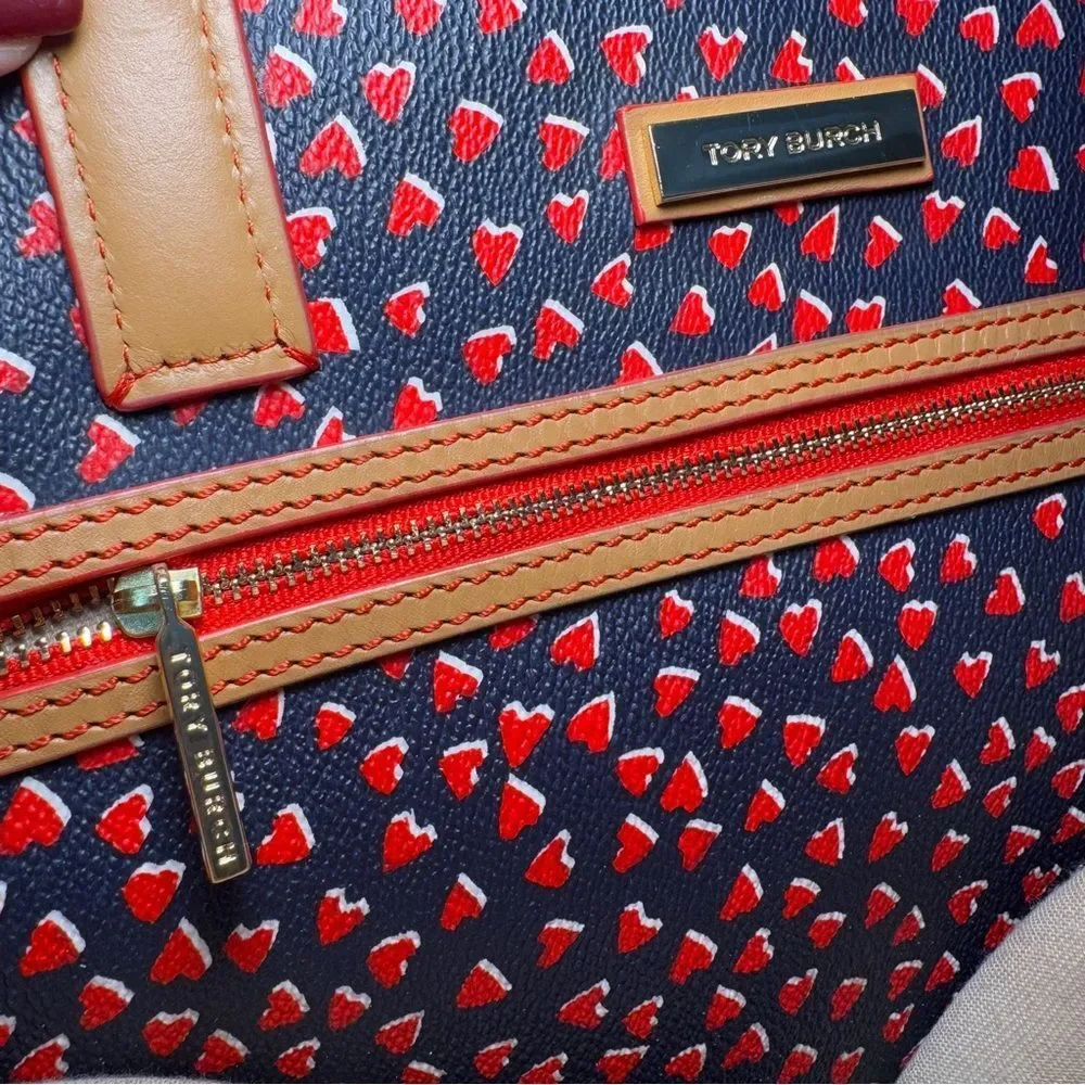 Tory Burch Kerrington Hearts Amore‎ Tote